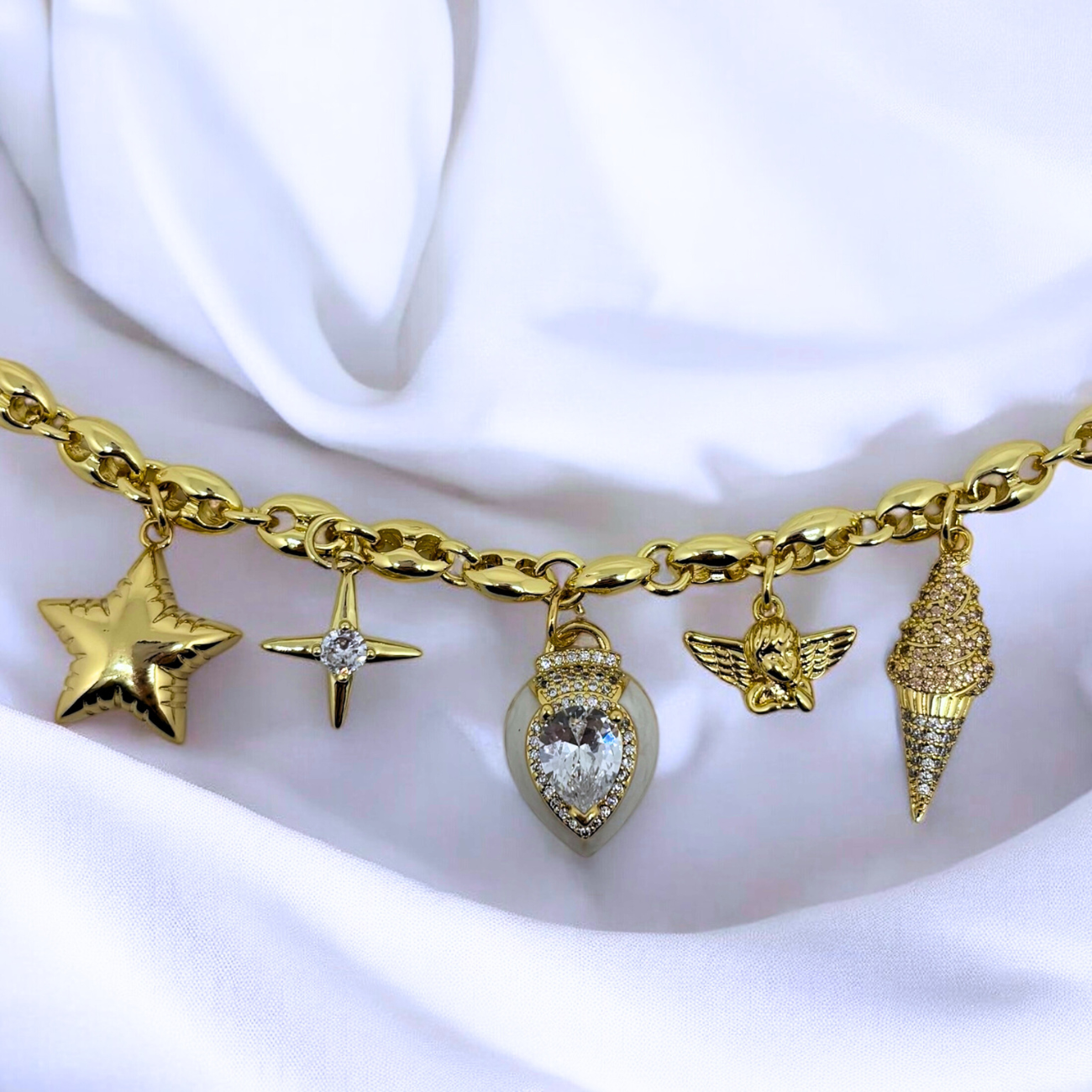 Cela Necklace (Handmade & Limited Edition)