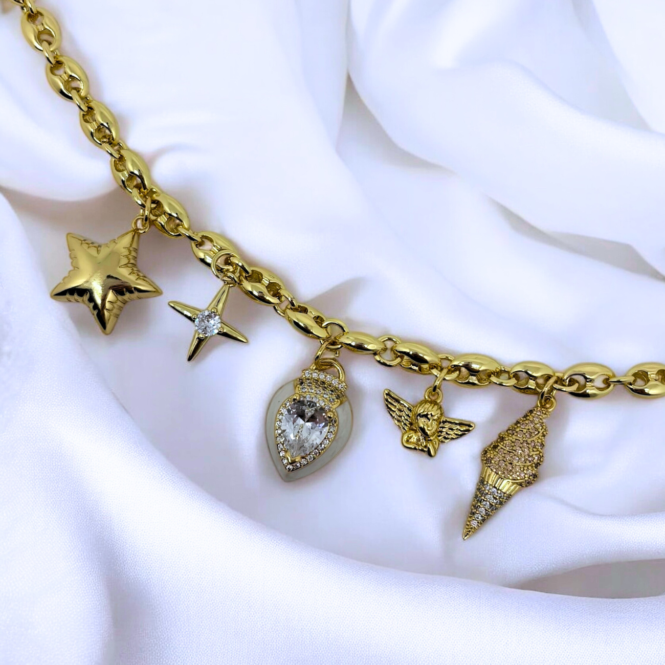 Cela Necklace (Handmade & Limited Edition)