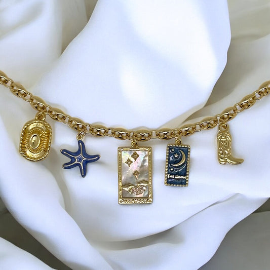 Moonvera Necklace (Handmade & Limited Edition)