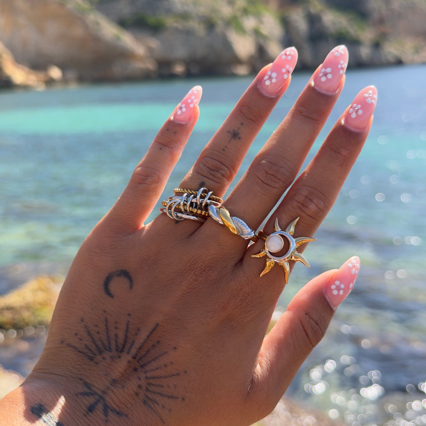 Avelis Ring (Adjustable)