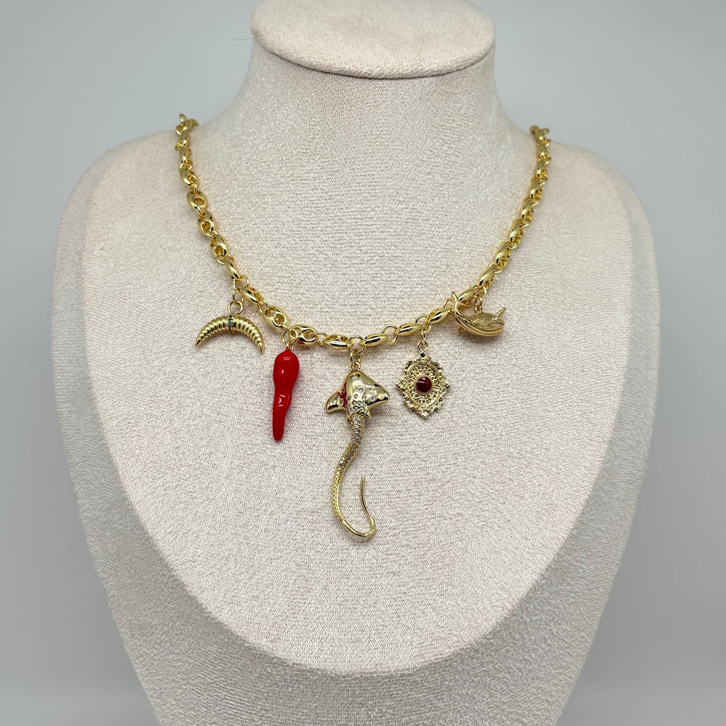 Maravena Necklace (Handmade & Limited Edition)