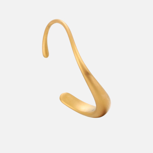 Curve Bracelet