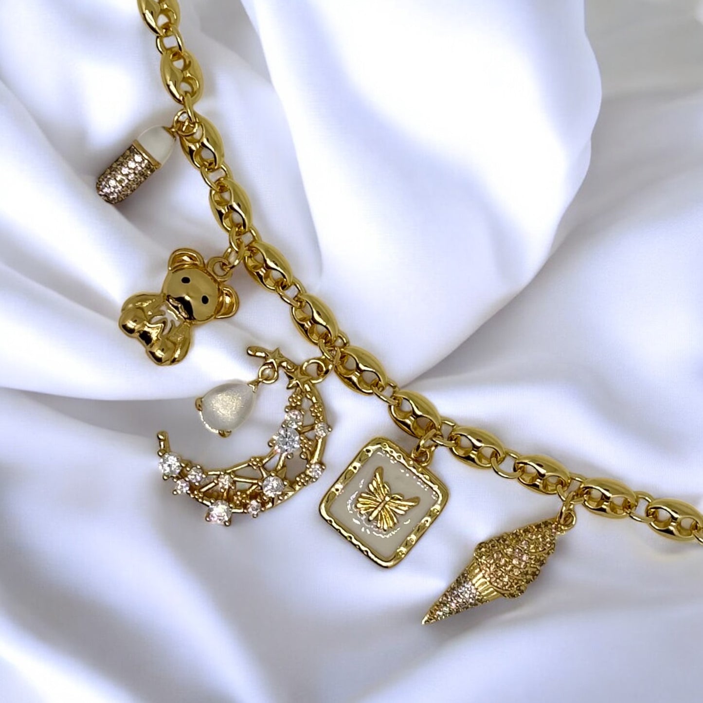 Lunabella Necklace (Handmade & Limited Edition)