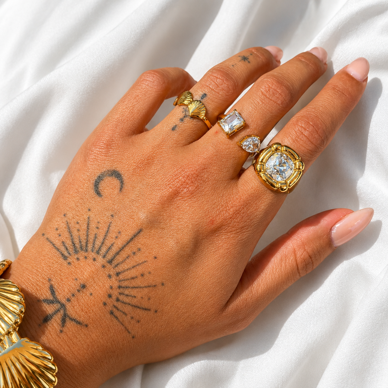 Elara Ring (Adjustable)